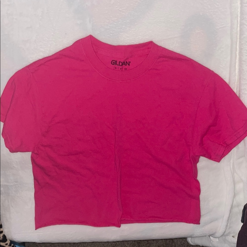 Gildan Women's Pink Crop Top